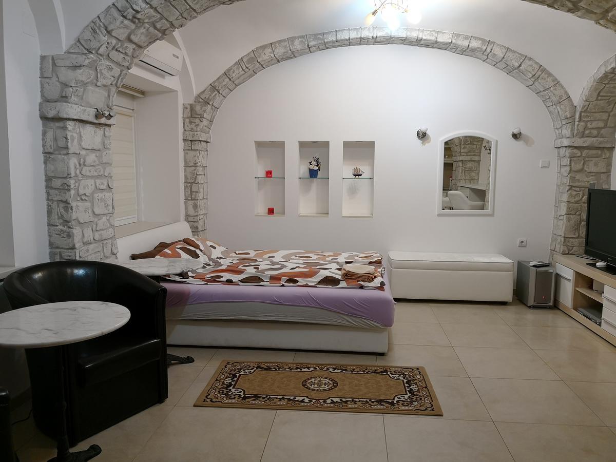 Apartment Zemun Old Town Center Белград Экстерьер фото
